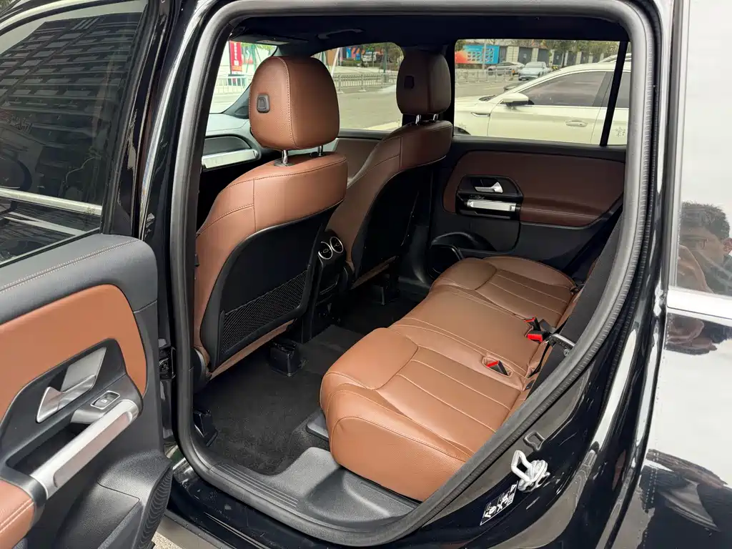 Mercedes-Benz GLB — миниатюра 6