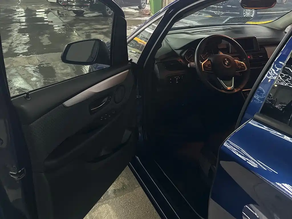 BMW 2 SERIES STATION WAGON