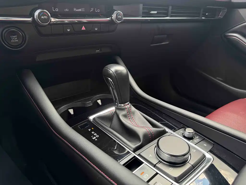 Mazda 3 Axela — миниатюра 13