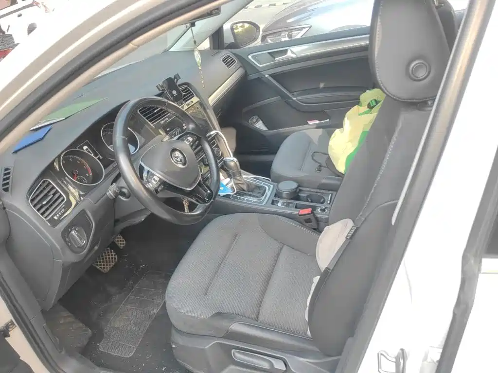Volkswagen Golf — миниатюра 8