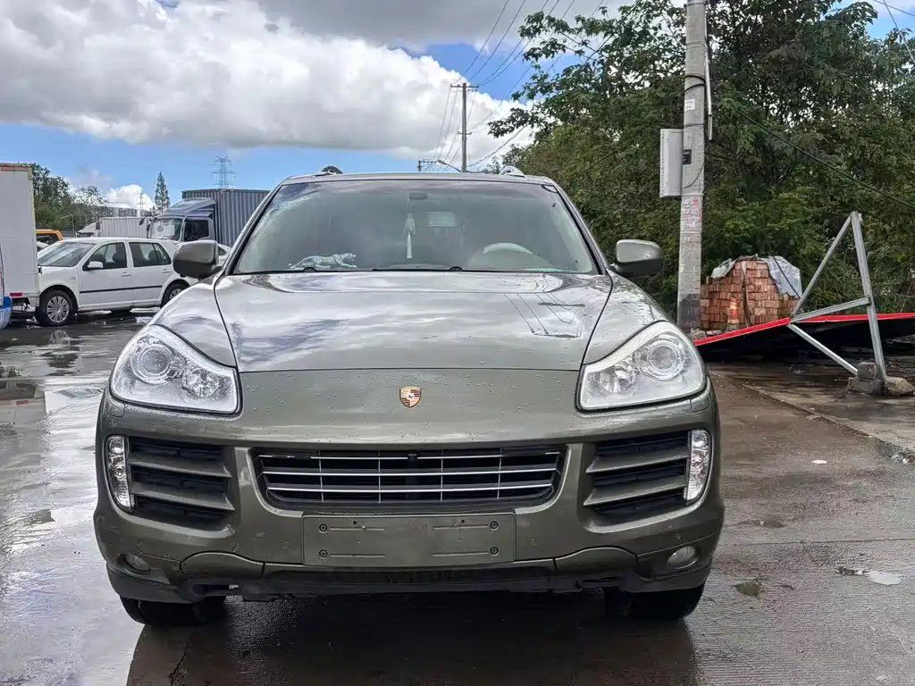 Porsche Cayenne — миниатюра 5