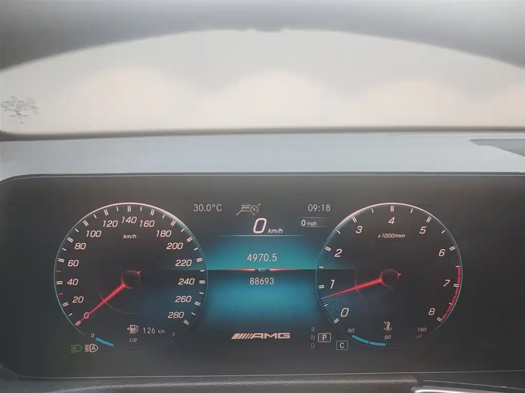 Mercedes-Benz GLB AMG — миниатюра 4