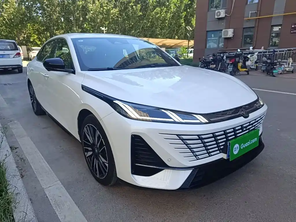 Changan Eado — миниатюра 4