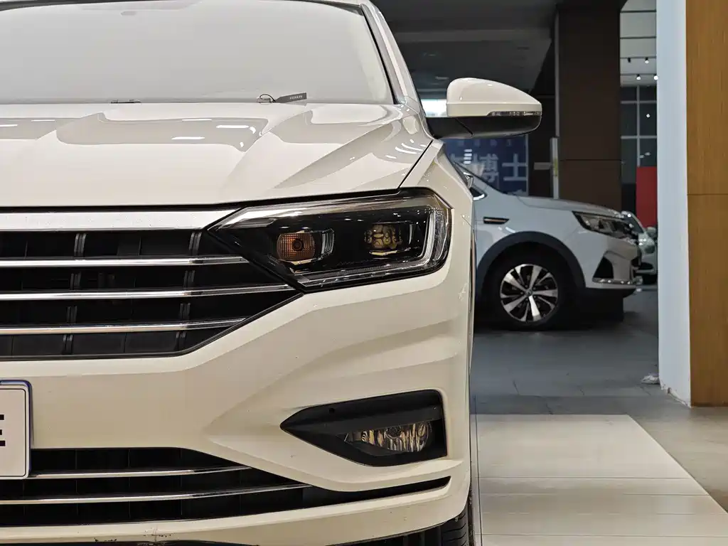 Volkswagen Sagitar — миниатюра 2