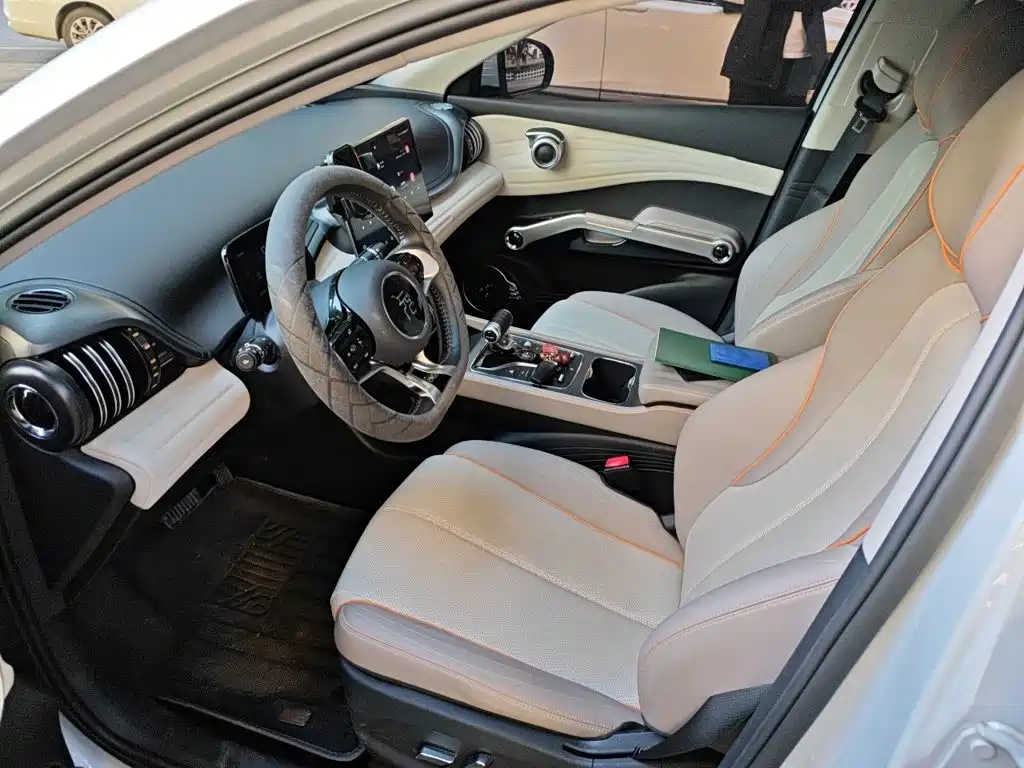 BYD Yuan Plus — миниатюра 11