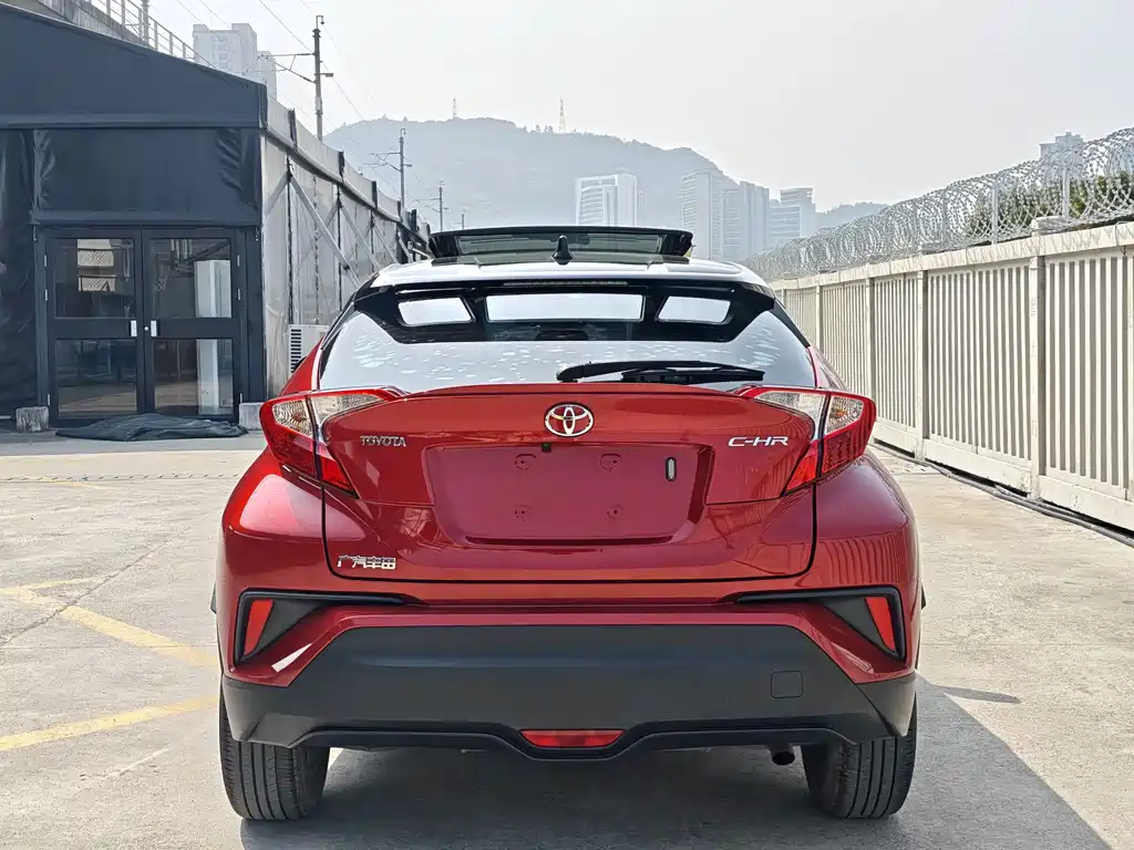 TOYOTA C HR