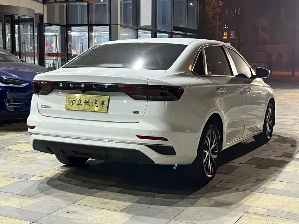 Geely Emgrand — миниатюра 6