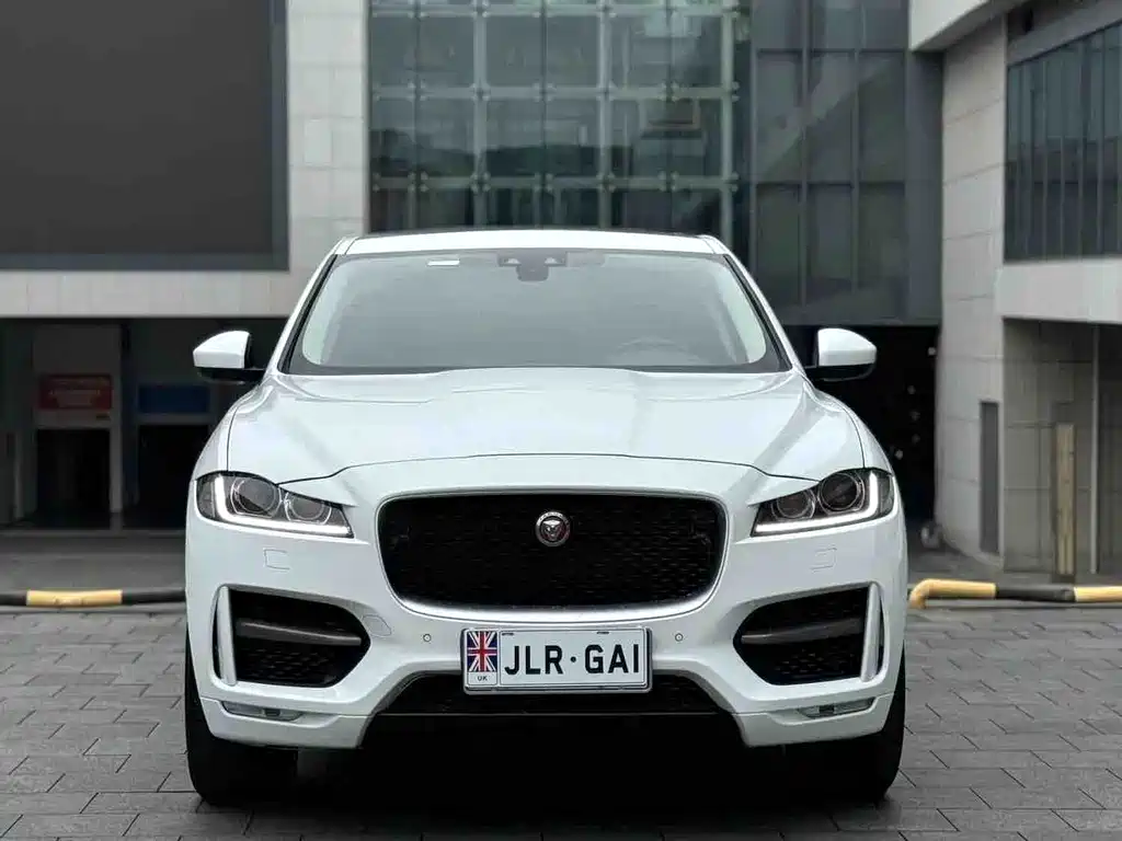 Jaguar F-Pace 2018 2.0T R-Sport Sport