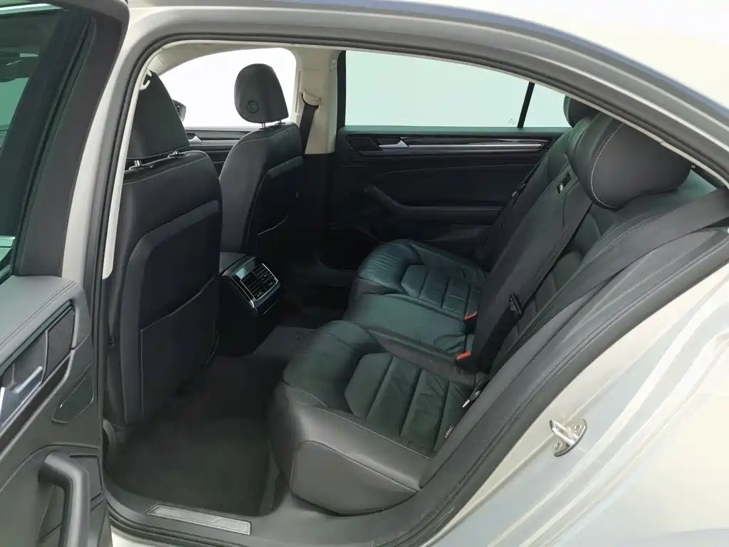 Volkswagen Phideon — миниатюра 15