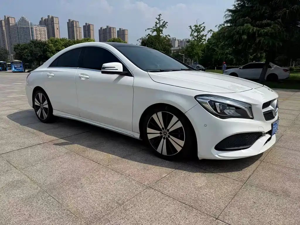 2018 Mercedes-Benz CLA-klasse - zdjęcie 1 z 9