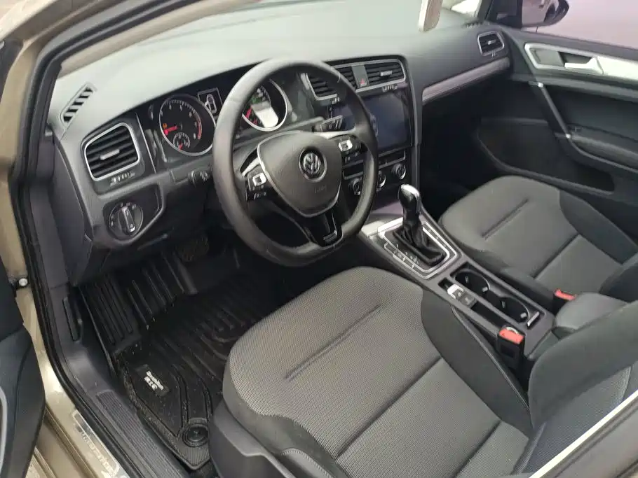 Volkswagen Golf — миниатюра 9