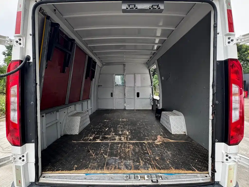 Foton Zhilan Genie E7 — миниатюра 10