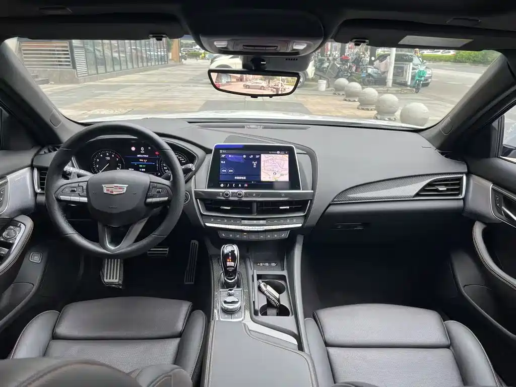 Cadillac CT5 — миниатюра 17