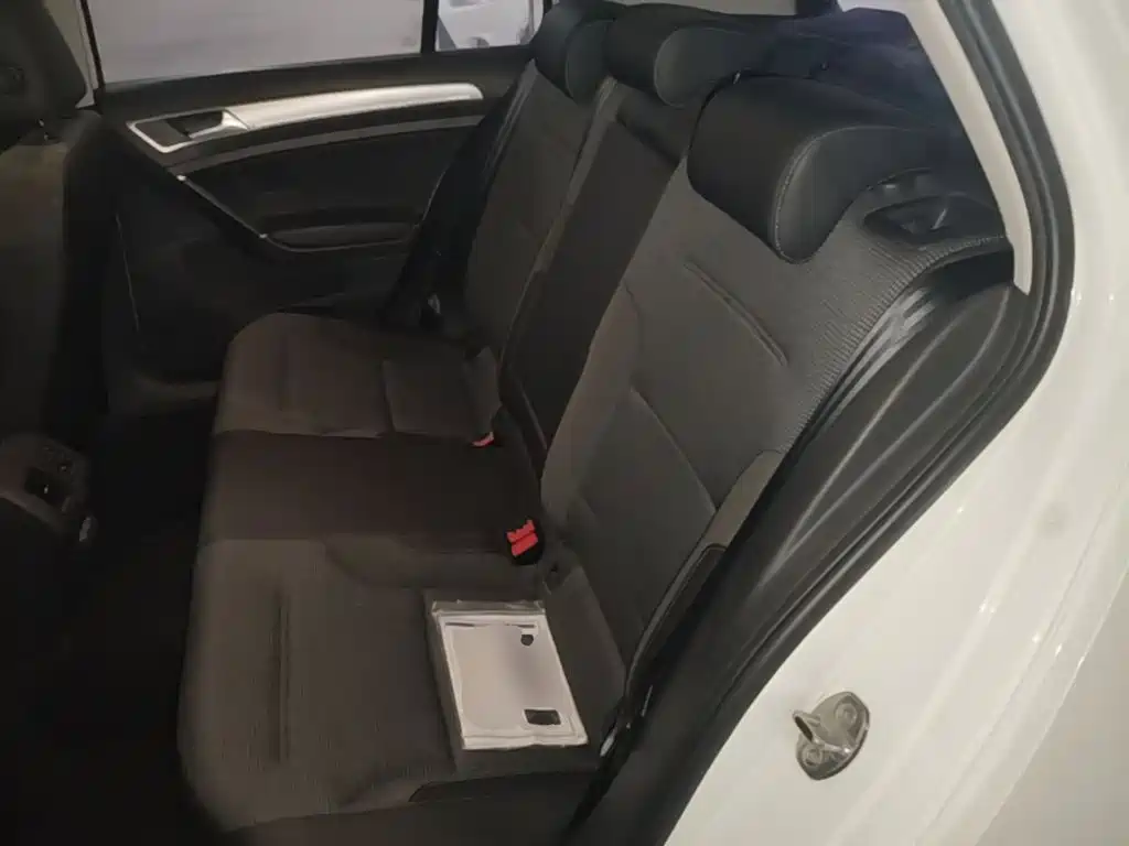 Volkswagen Golf — миниатюра 17