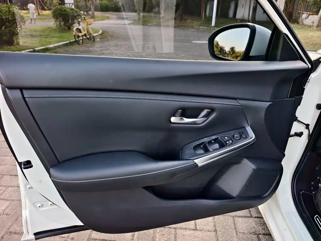Nissan Sylphy — миниатюра 15