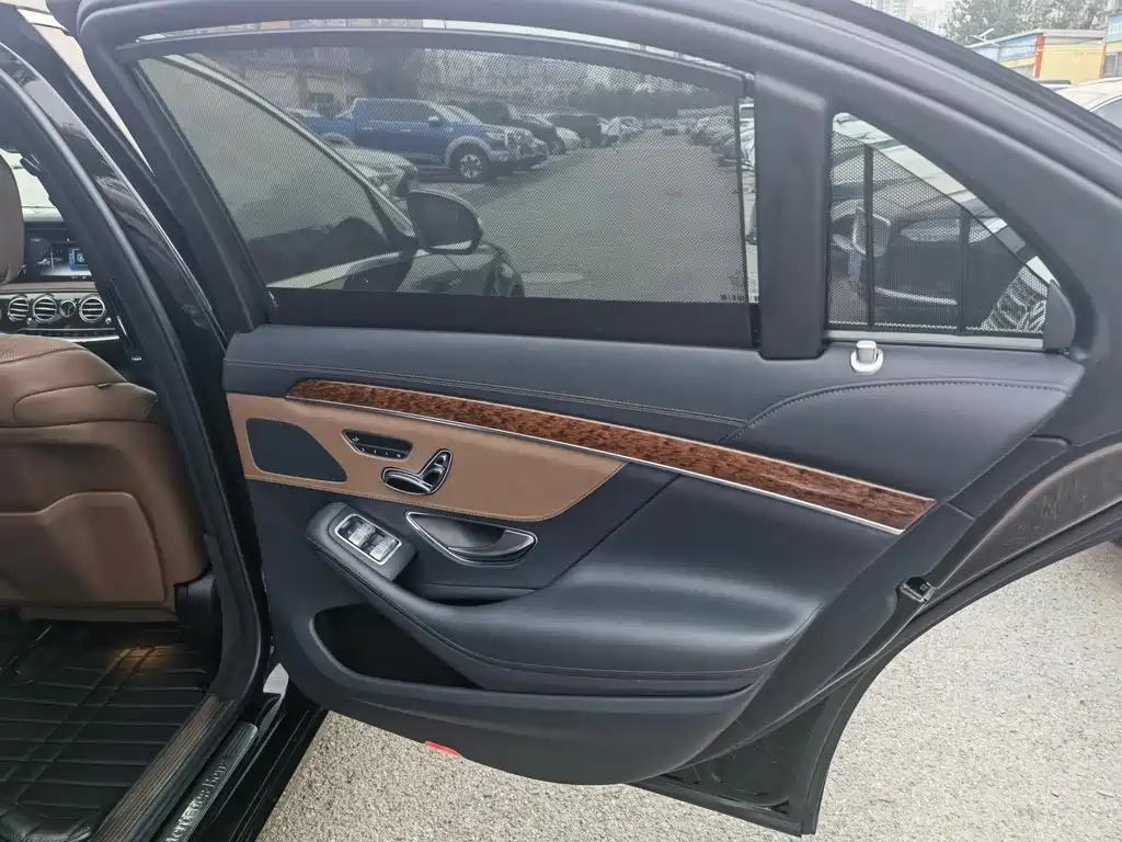 Mercedes-Benz S-Class — миниатюра 20
