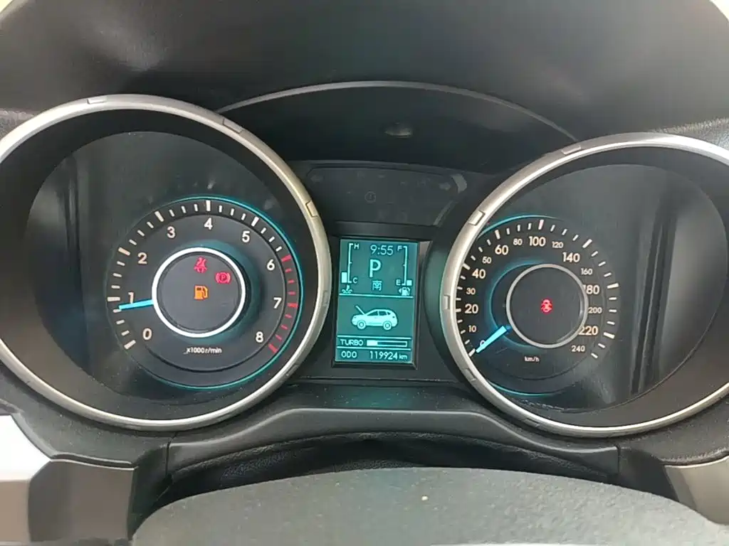 BAIC Senova X65 — миниатюра 12