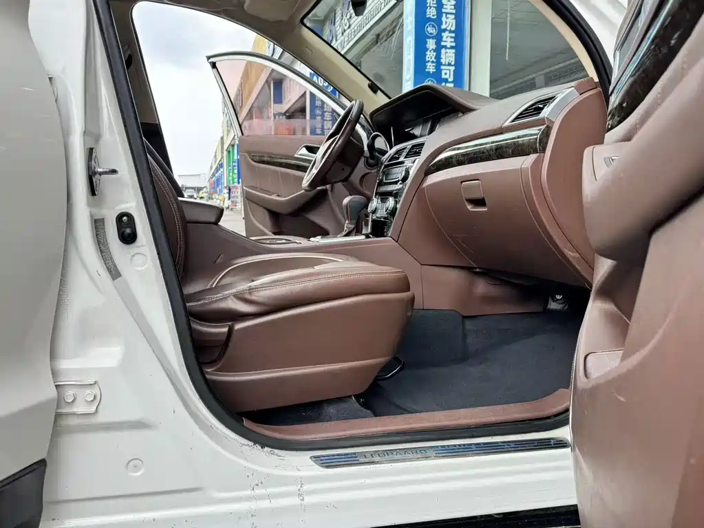 Leopaard Leopaard CS10 — миниатюра 11