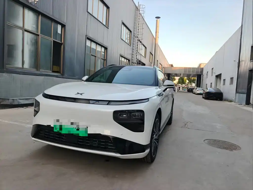 XPeng G9