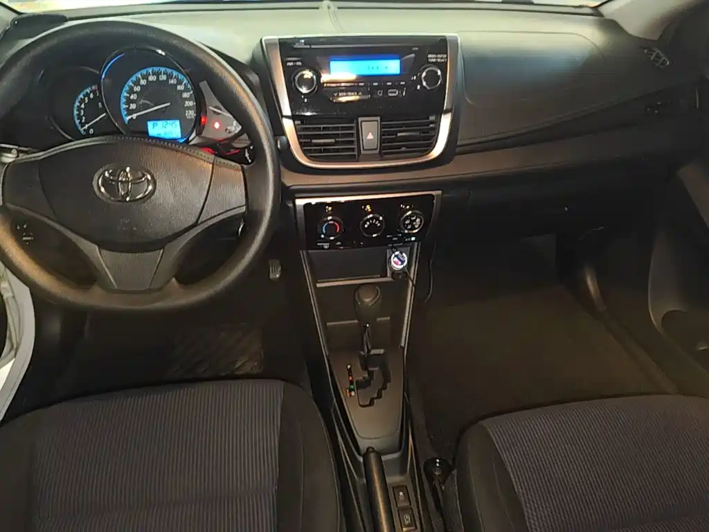 Toyota Yaris L — миниатюра 14