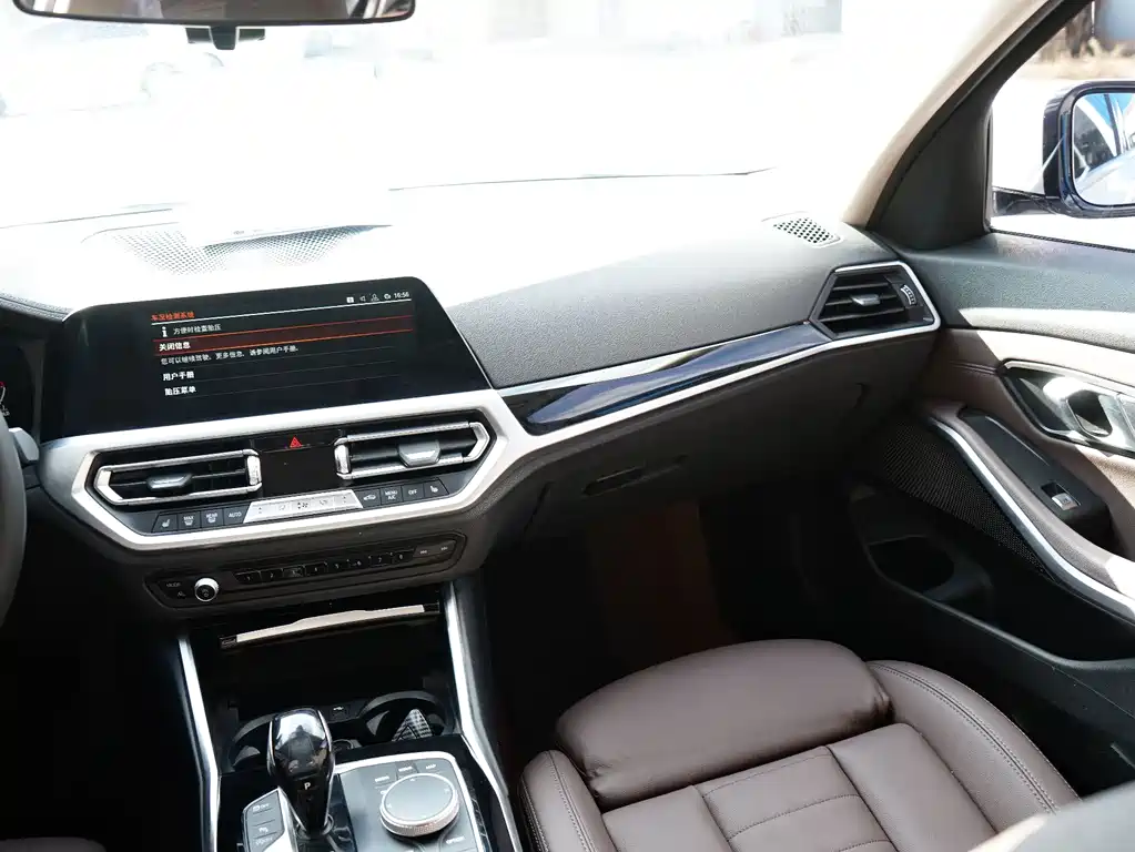 BMW 3 Series — миниатюра 10