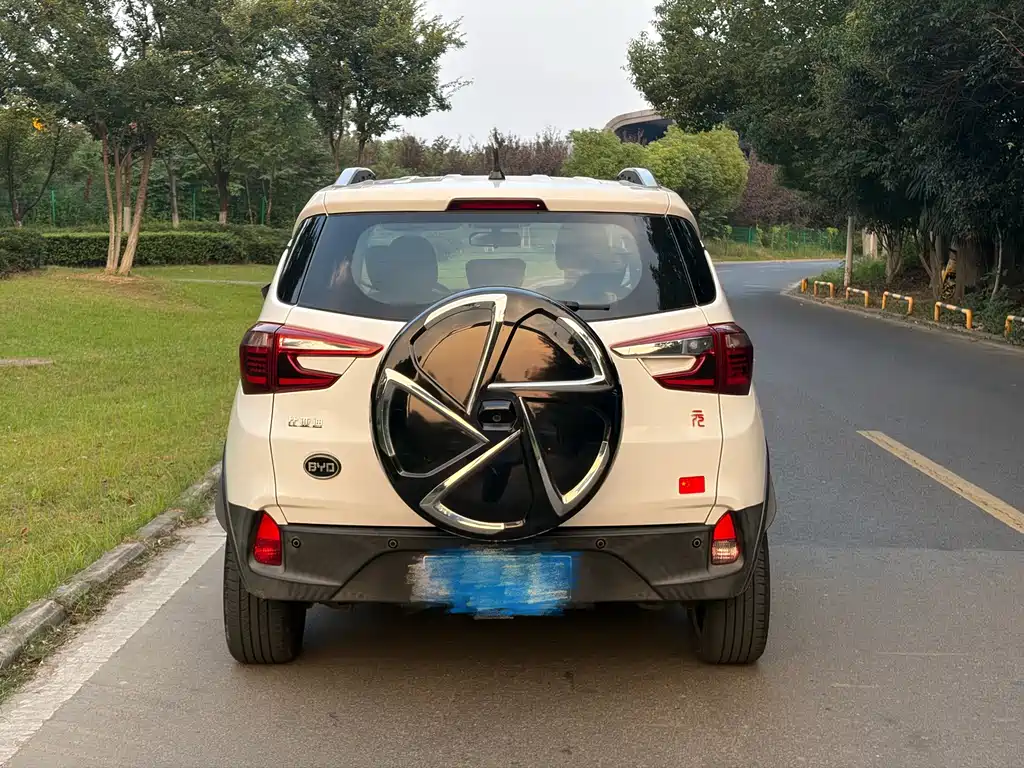 BYD Yuan — миниатюра 10