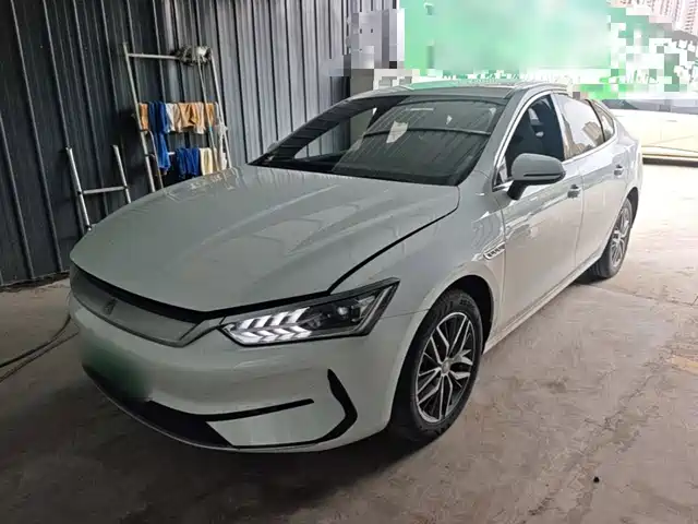 2023 BYD Qin