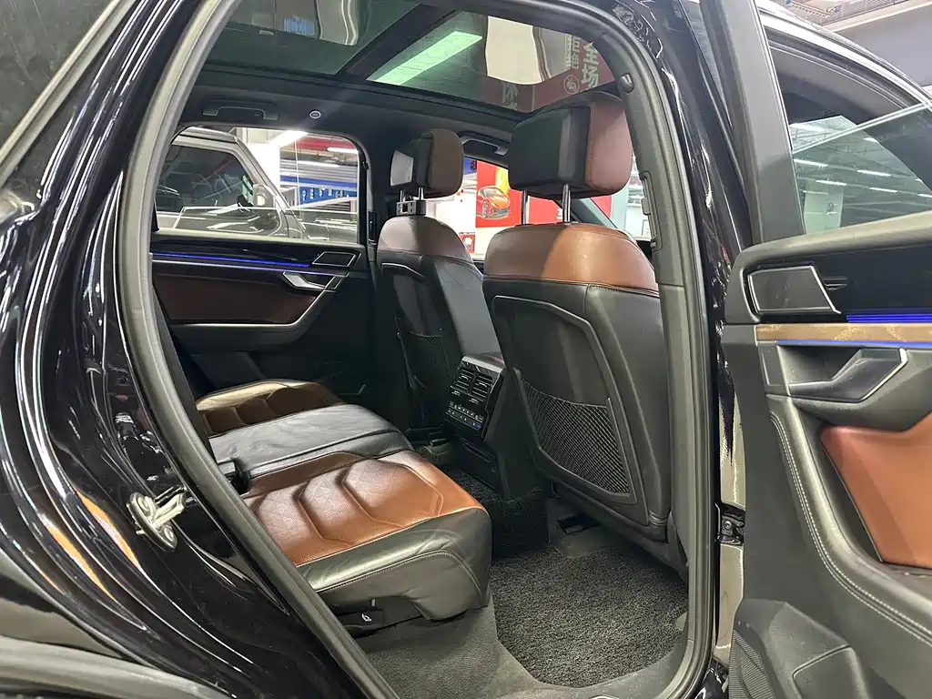 Volkswagen Touareg — миниатюра 22