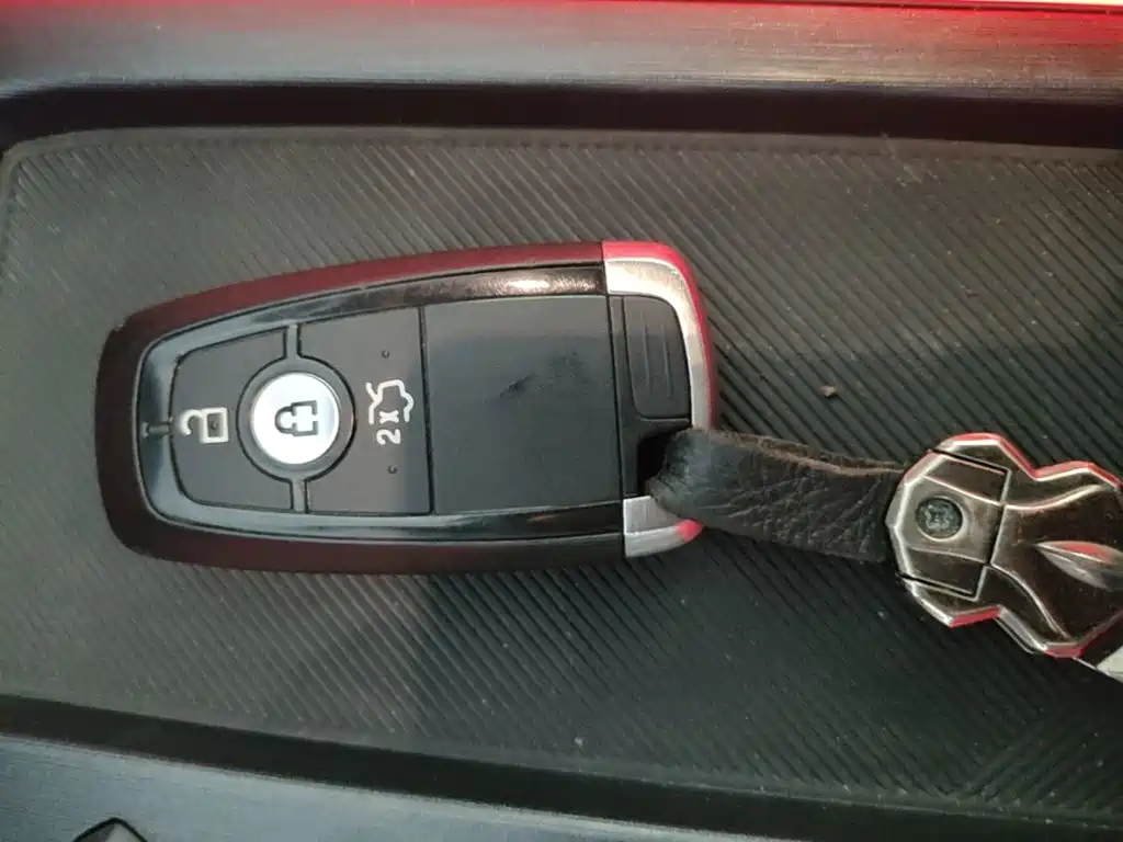 Ford Mondeo — миниатюра 9