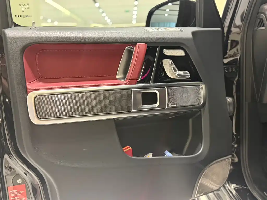 Mercedes-Benz G-Class — миниатюра 7
