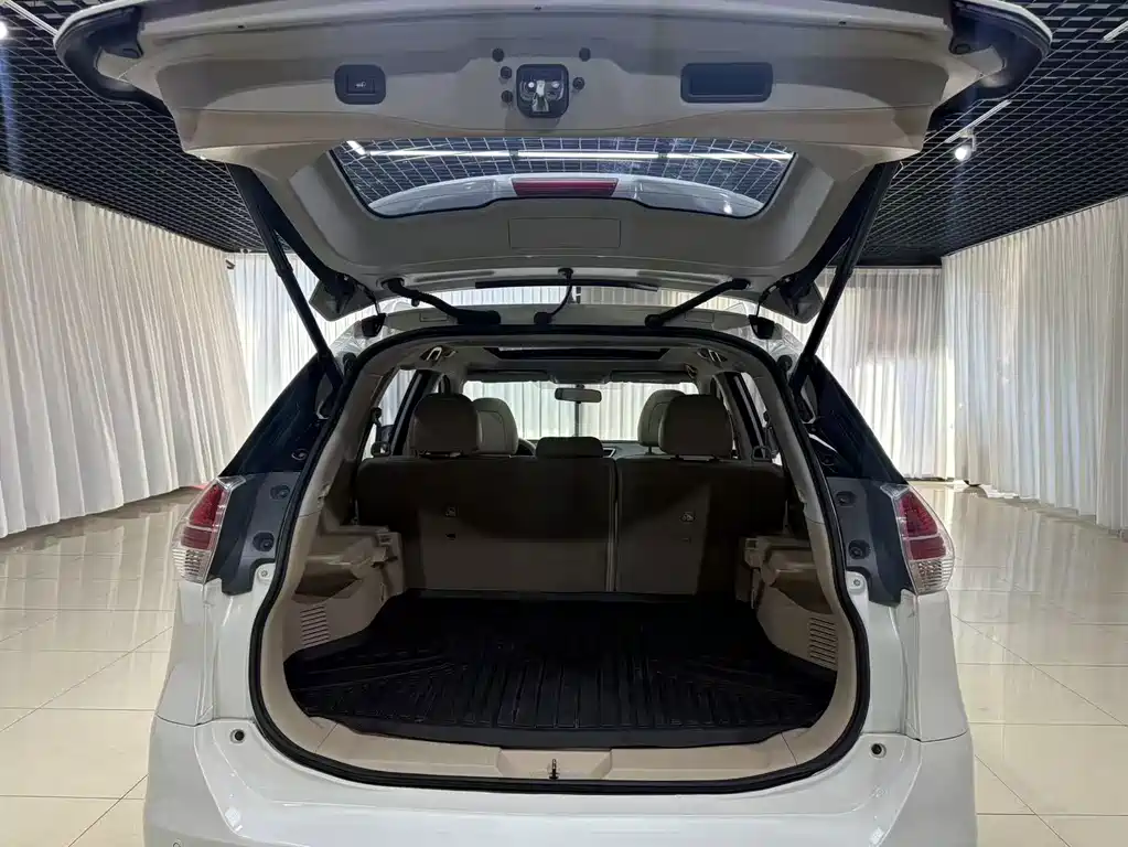 Nissan X-Trail — миниатюра 11