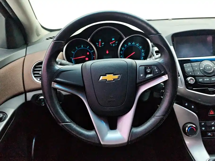 Chevrolet Cruze — миниатюра 15