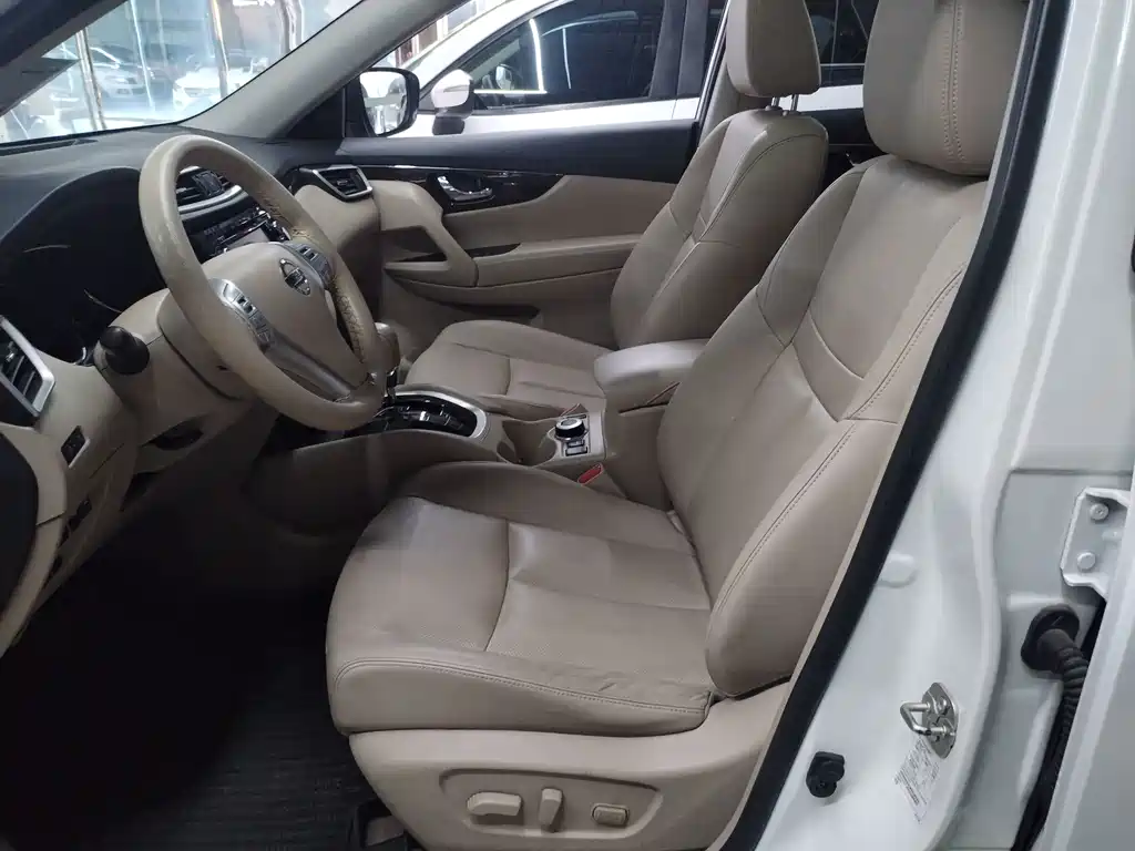 Nissan X-Trail — миниатюра 4