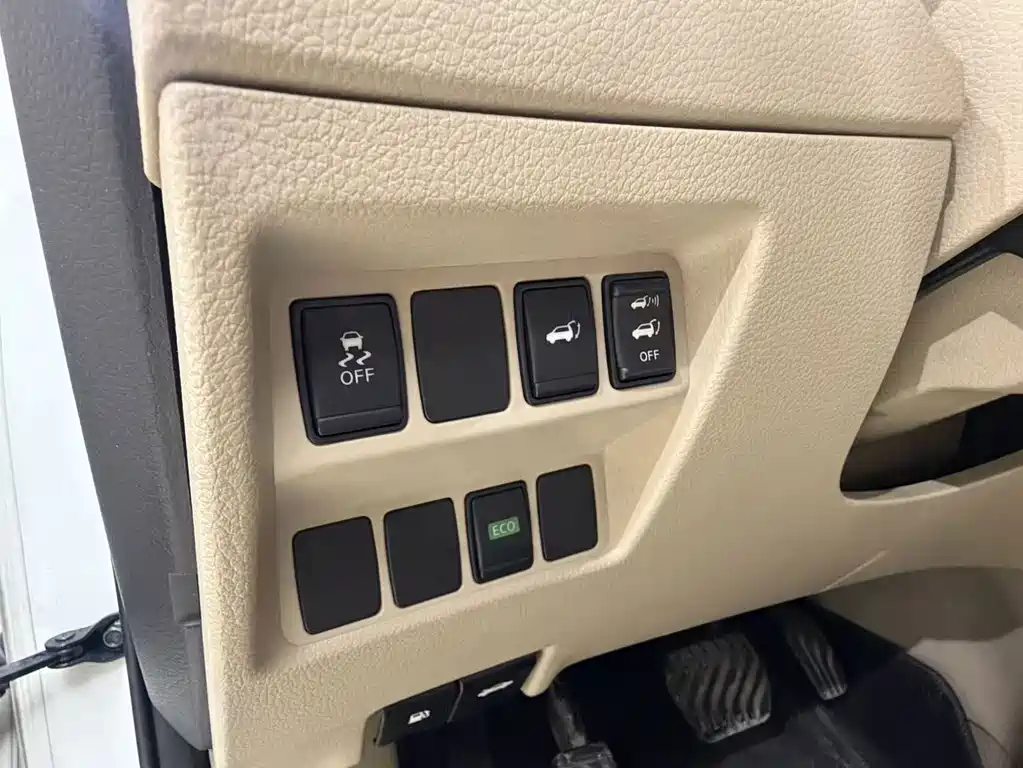 Nissan X-Trail — миниатюра 9
