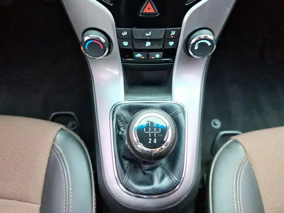 Chevrolet Cruze — миниатюра 16