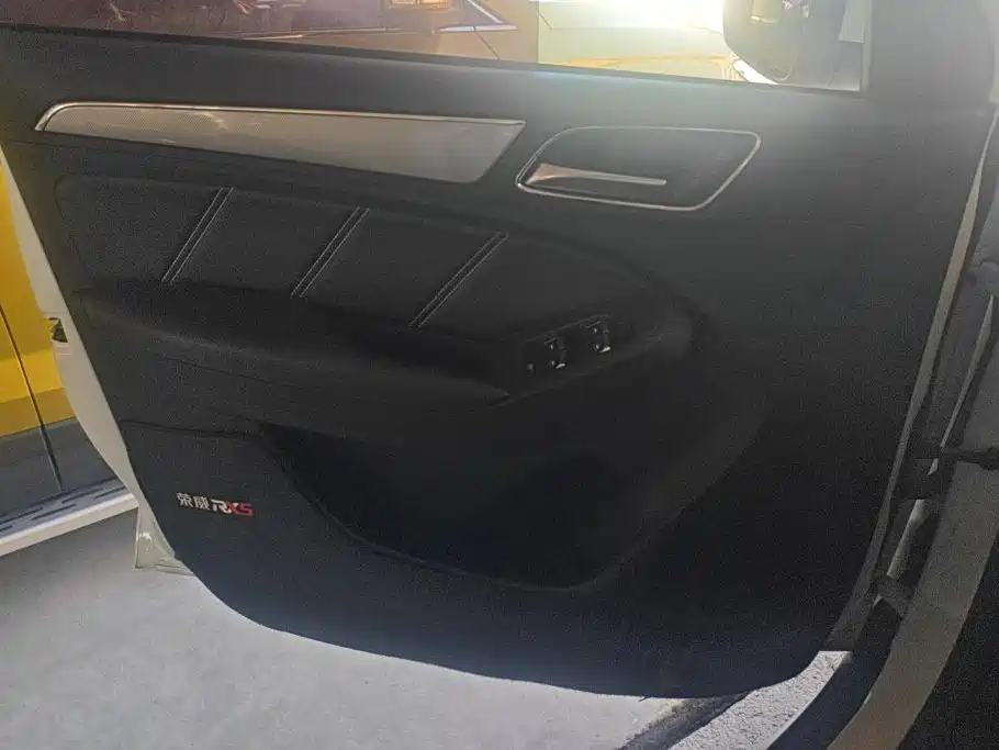 Roewe RX5 — миниатюра 7