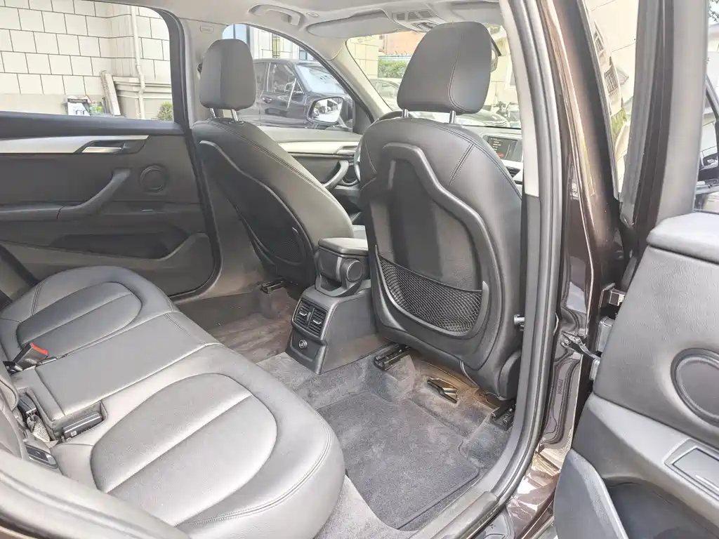 BMW X1 — миниатюра 7