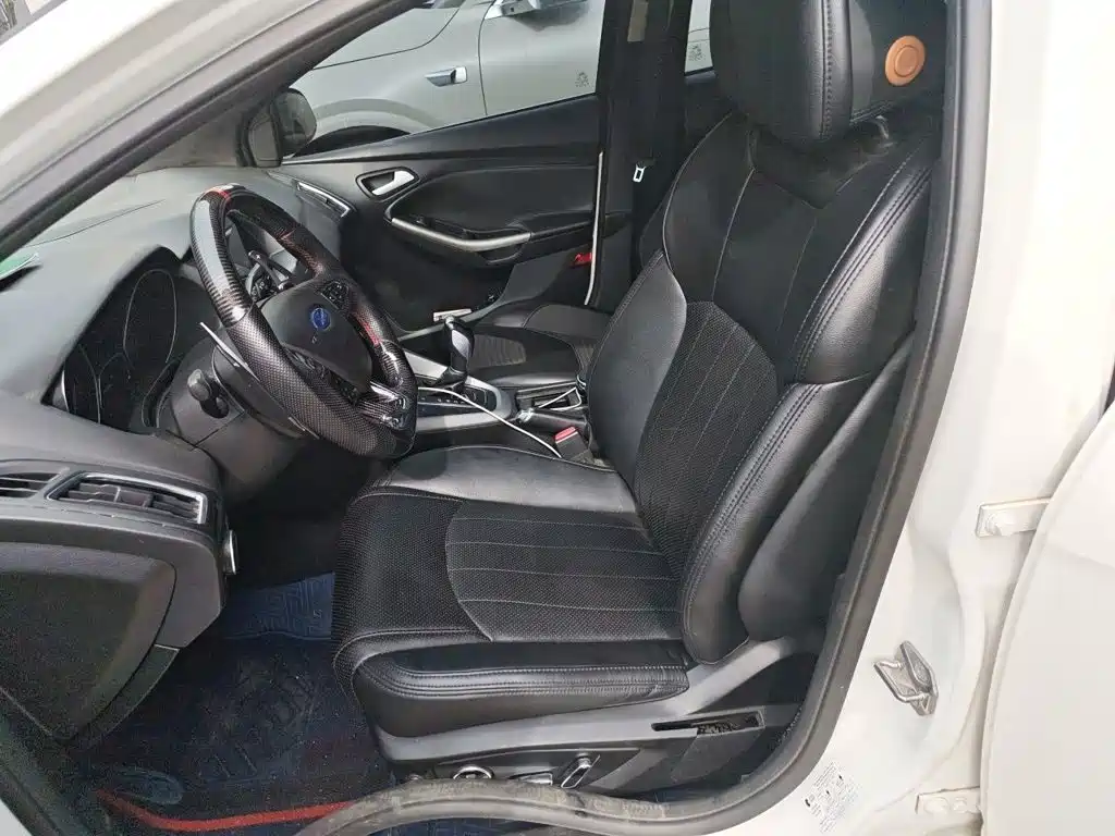Ford Focus — миниатюра 8
