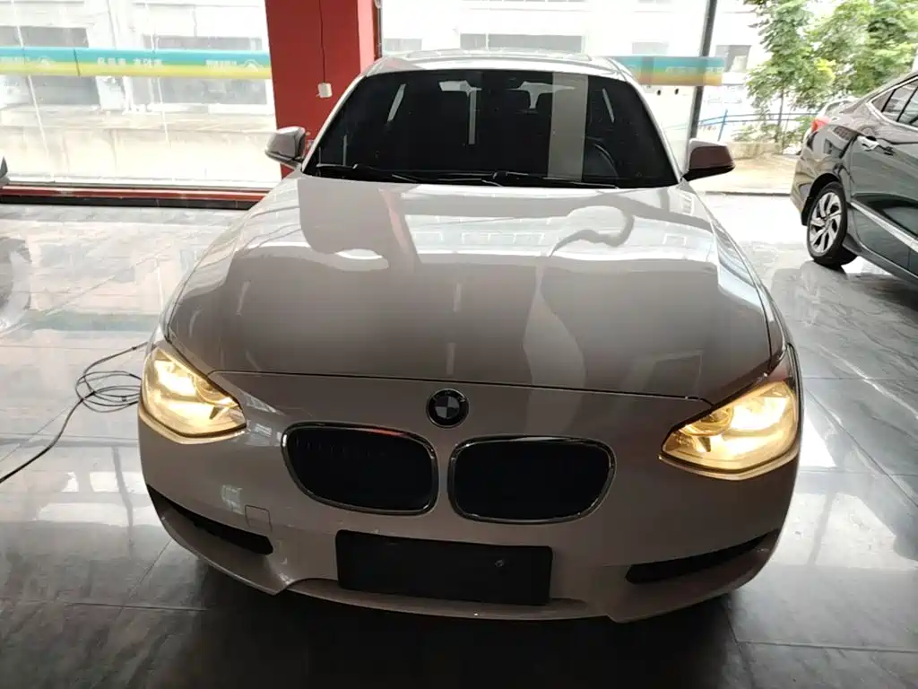 BMW 1 Series (Import) — миниатюра 3