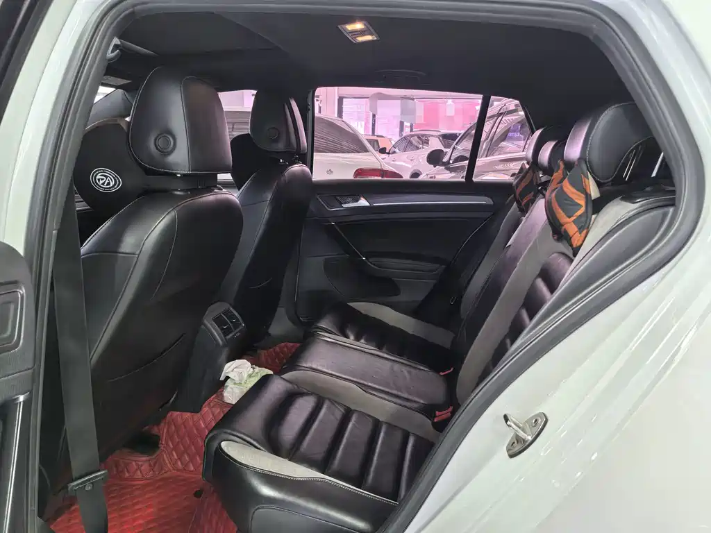 Volkswagen Golf — миниатюра 11
