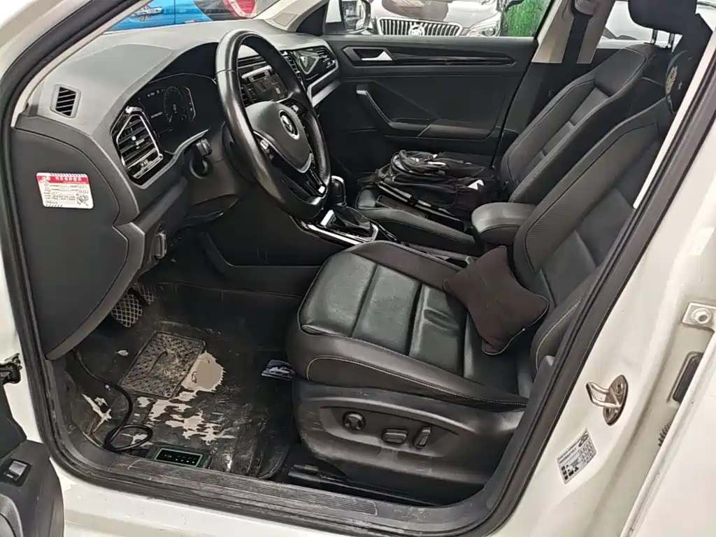 Volkswagen T-Roc — миниатюра 15