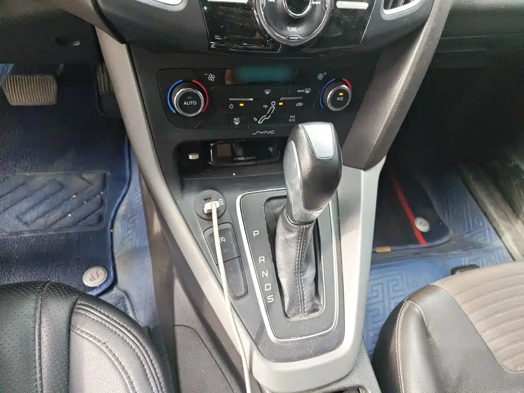 Ford Focus — миниатюра 7