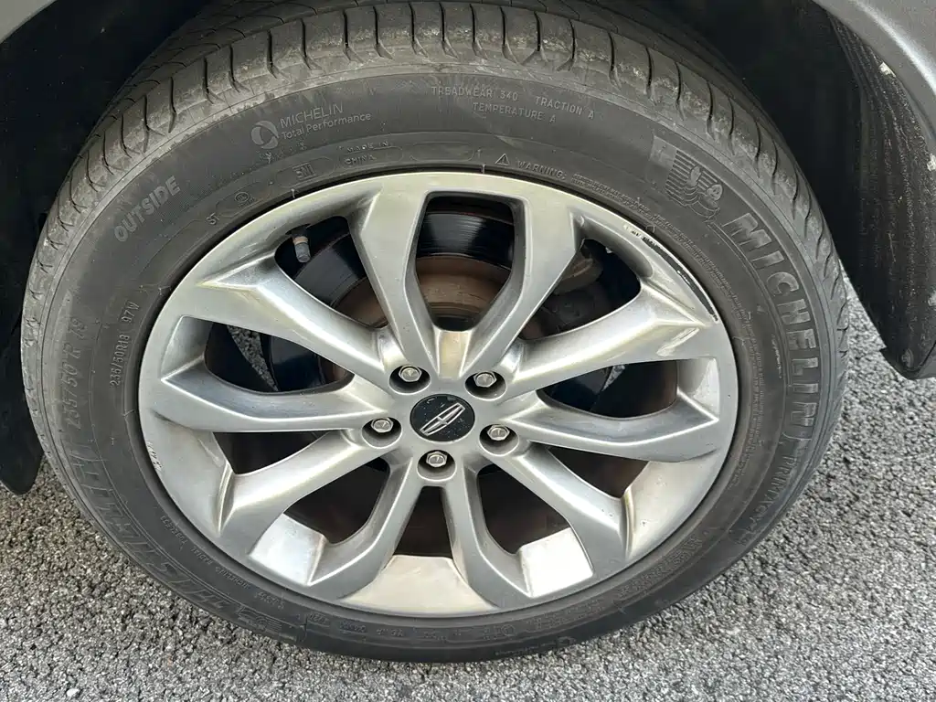 Lincoln MKC — миниатюра 28