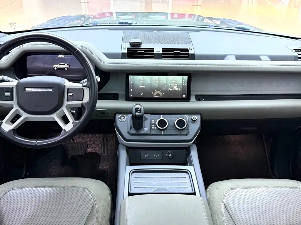 Land Rover Defender — миниатюра 7