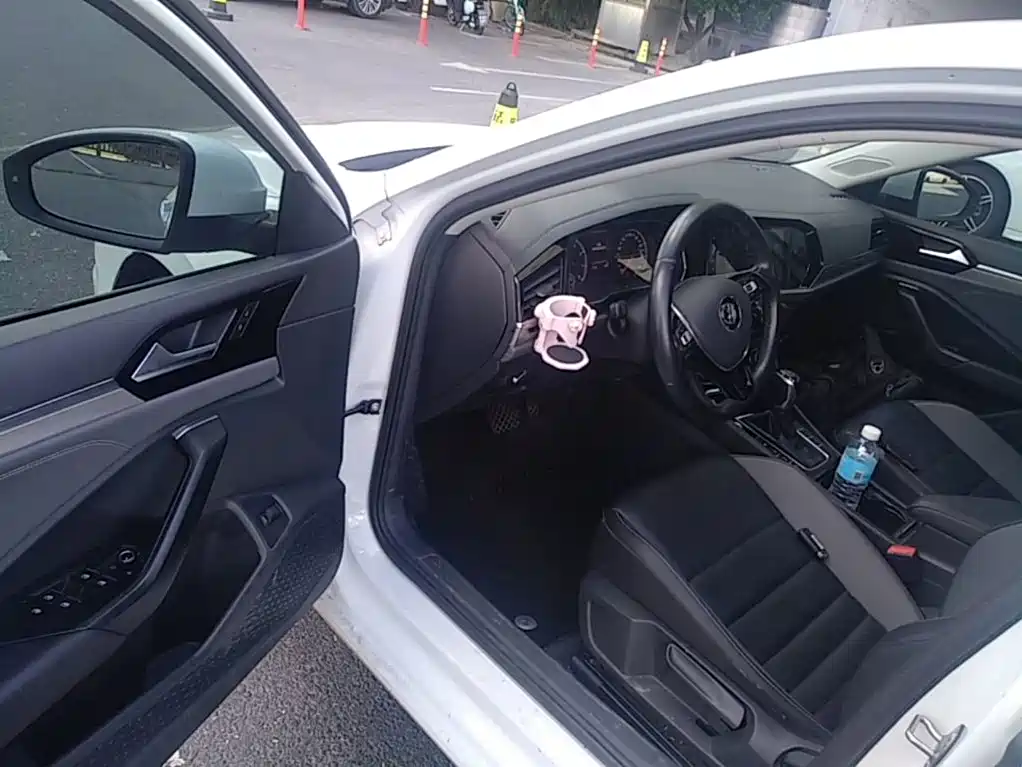 Volkswagen Sagitar — миниатюра 16