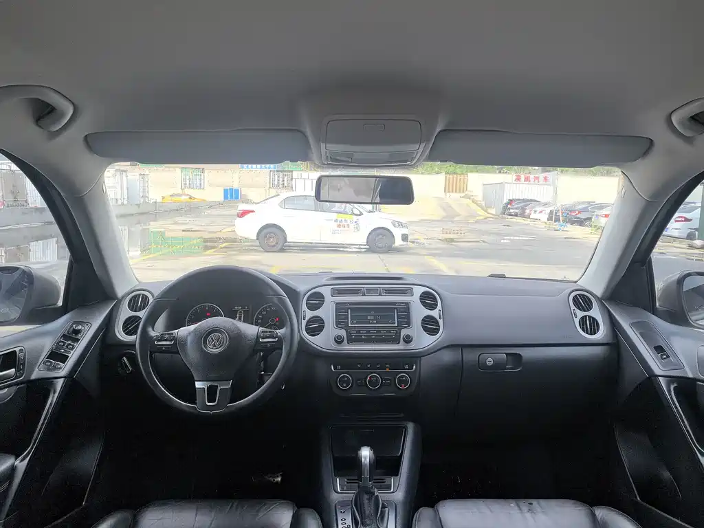 Volkswagen Tiguan — миниатюра 5