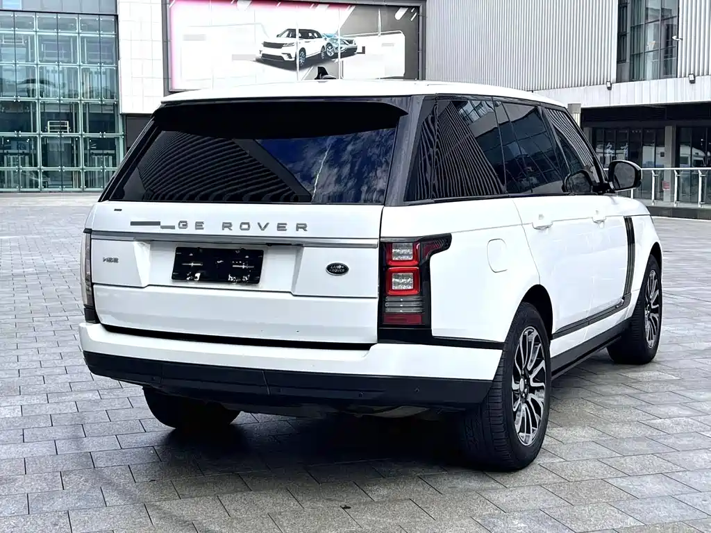 Land Rover Range Rover — миниатюра 2