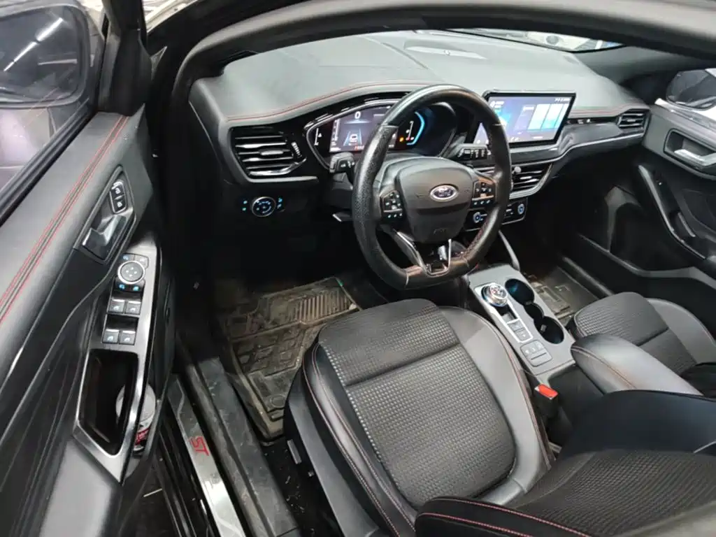 Ford Focus — миниатюра 16