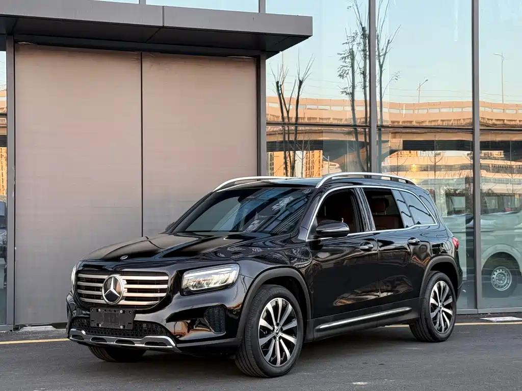 Mercedes-Benz GLB 2024