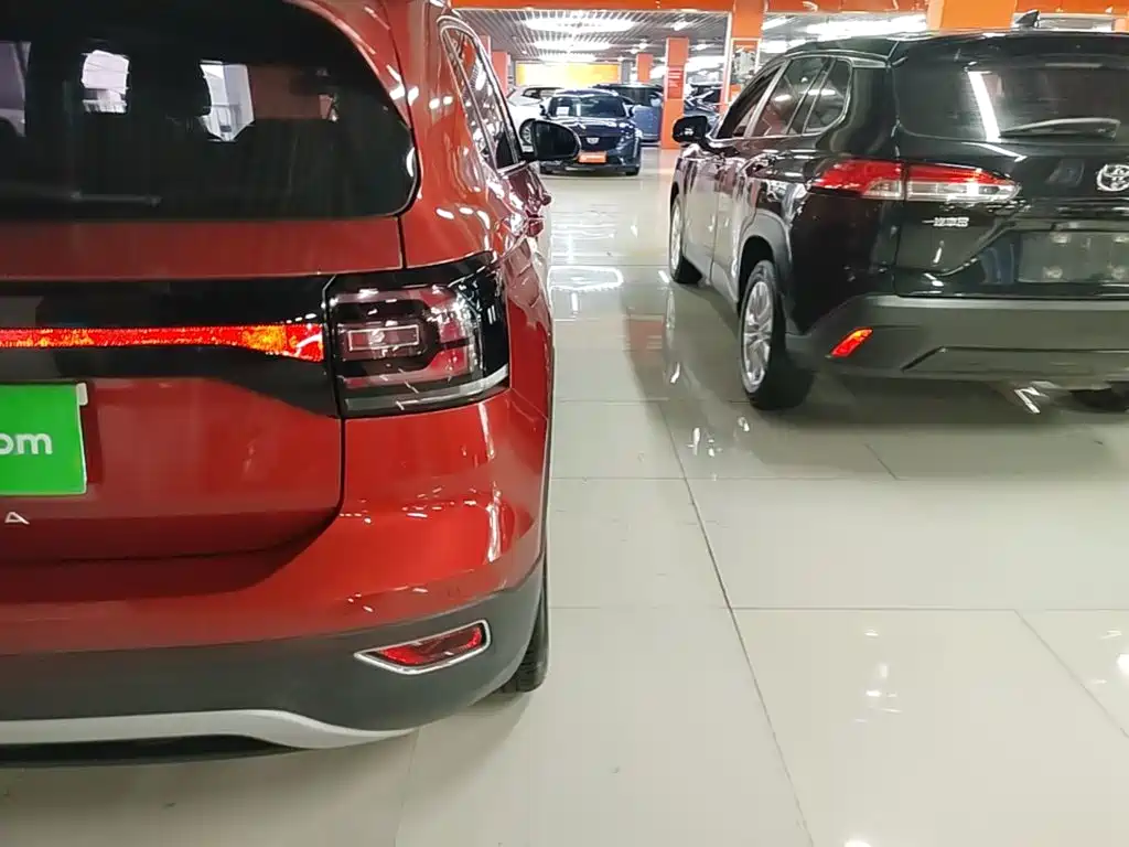 Volkswagen Tacqua 2021 1.5L AT Smart Connect